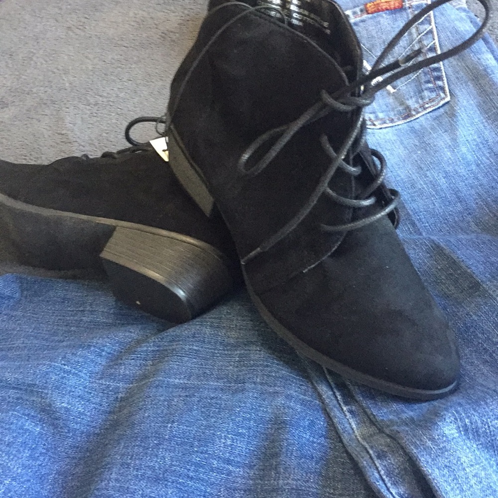 NWT Black Suede Ankle Boots - Picture 2 of 3